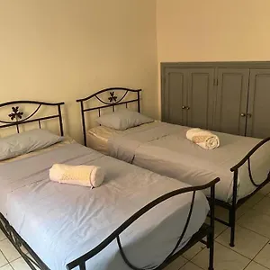 De Charme Authentique Piscine Calme Villa